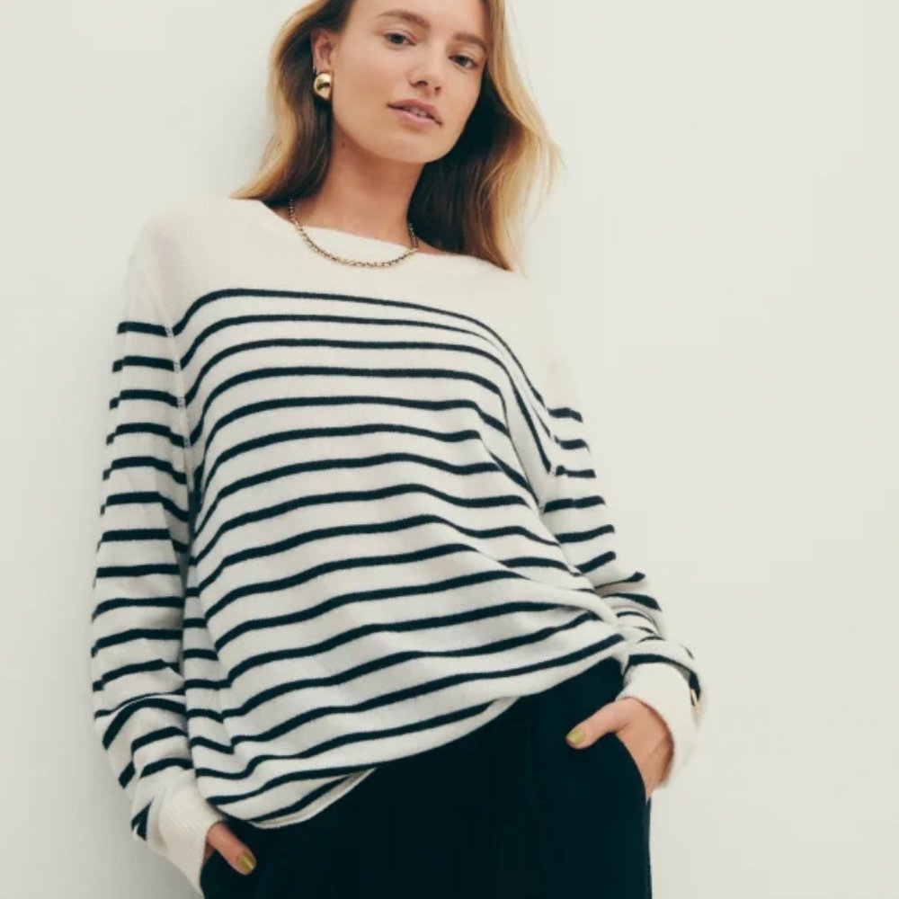 Cashmere Boyfriend Sweater Size Small in Gossamer/Black Stripe
